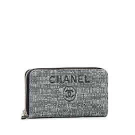 Chanel-Carteira Continental Chanel Tweed Deauville Cinza-Outro