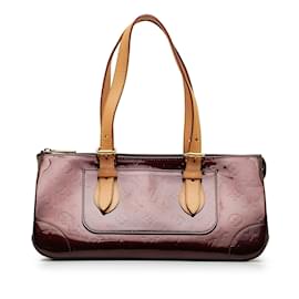 Louis Vuitton-Purple Louis Vuitton Monogram Vernis Rosewood Avenue Shoulder Bag-Purple