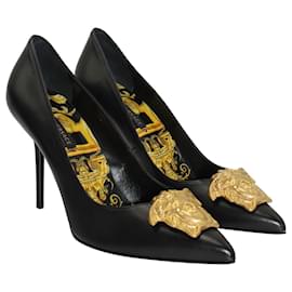 Versace-Versace Medusa Head Pointed-Toe Pumps in Black Leather-Black