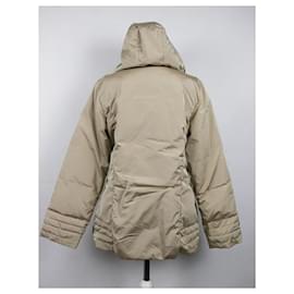 Moncler-Chaquetas-Beige