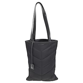 Saint Laurent-Saint Laurent Puffer-Einkaufstasche aus schwarzem Nylon-Schwarz