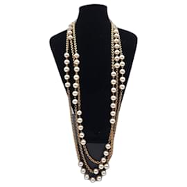 Chanel-Chanel 1980s Perlenkette mit dreifacher Kette-Golden