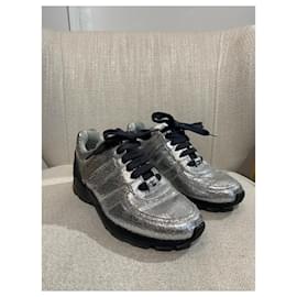 Chanel-CHANEL  Trainers T.eu 37.5 leather-Silvery