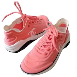 Chanel-Sneakers-Pink