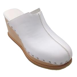 Hermès-Hermes White Leather Earth Mules / clogs-White