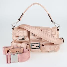 Fendi-Pink Multipocket Baguette Bag-Pink