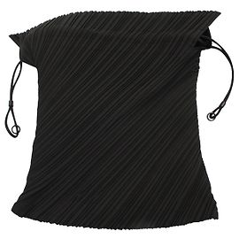 Pleats Please Sac à dos plissé noir à cordon Noir