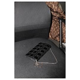 Christian Dior-Black 2014 Portafoglio Lady Dior in vernice hardware argento su catena-Nero