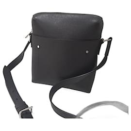 Louis Vuitton-Louis Vuitton Grigori pochette crossbody bag-Black
