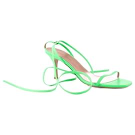 Amina Muaddi-Sapatos de sandália de couro-Verde