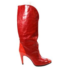Givenchy Botas de cowboy de couro Vermelho