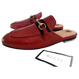 Gucci-Princetown-Red,Navy blue,Gold hardware