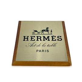 Hermès-Hermes Vintage Art de la Table Estante de madera Hablador Placa cuadrada-Dorado