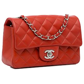 Chanel-Chanel Red Mini Classic Lammleder mit rechteckiger Einzelklappe-Rot