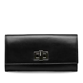 Fendi-Peekaboo Leather Continental Wallet  8M0377-Black