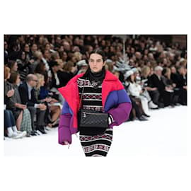 Chanel-new 2019 Maglione in cashmere della sfilata con logo CC-Nero