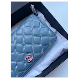 Chanel-Billetera de Chanel-Azul claro