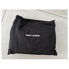 Yves Saint Laurent-Mittelgroße Saint-Laurent College-Tasche aus gestepptem Leder-Schwarz