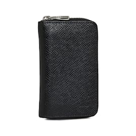 Louis Vuitton-Monedero Louis Vuitton Taiga Zippy Monedero de cuero M30511 en buen estado-Negro