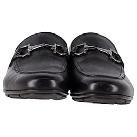 Salvatore Ferragamo-Salvatore Ferragamo Gancini Loafers in Black Leather-Black