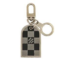 Louis Vuitton-Portachiavi con ciondolo per borsa con etichetta per bagagli in metallo argento Louis Vuitton-Argento