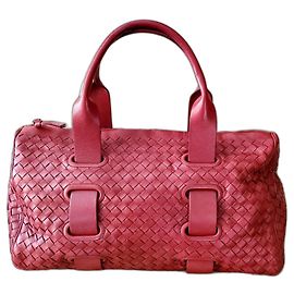 Bottega Veneta Intrecciato Leather Duffel Bag Dark red