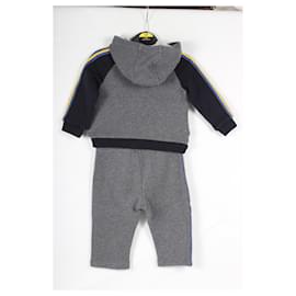 Gucci-Outfit Gucci for your Babyboy-Grey