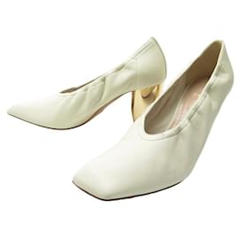 Christian Dior-CHRISTIAN DIOR SCRUNCH SQUARE TOES SHOES 38 GOLDEN HEELS LEATHER SHOES-Cream