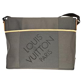 Louis Vuitton-Louis Vuitton Loup-Beige