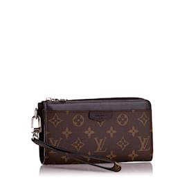 Louis Vuitton-Brown Louis Vuitton Monogram Macassar Zippy Dragonne Clutch Bag-Brown