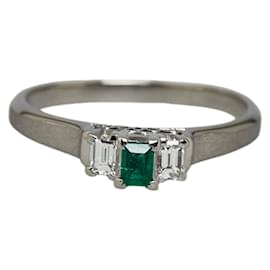 & Other Stories-Platinum Diamond & Emerald Ring-Silvery