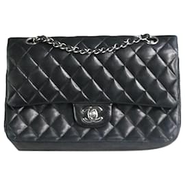 Chanel-De color negro 2006-2008 bolso de hombro clásico con solapa y forro de piel de cordero-Negro
