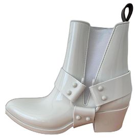 Bottines Louis Vuitton en caoutchouc blanc Taille 37 Blanc