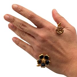 Versace-Gold Metal Garden V-Floral Hand Cuff Bracelet Black-Golden