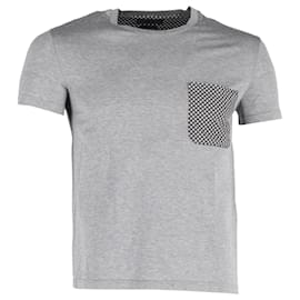 Alexander Mcqueen-T-shirt Alexander McQueen con taschino Skull in cotone grigio-Grigio