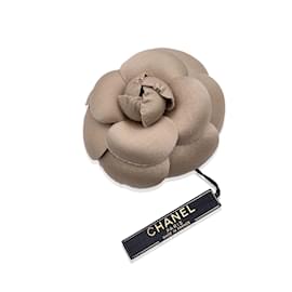 Chanel-Vintage Beige Fabric Camelia Camellia Flower Brooch Pin-Beige