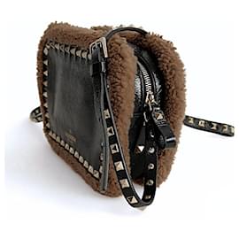 Valentino-Valentino Garavani Rockstud shearling shoulder bag in black patent leather-Black