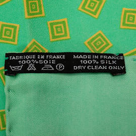 Hermès-Lenços de seda estampados Hermes verdes-Verde