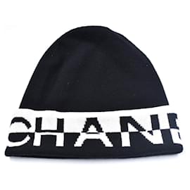 Chanel-Chapeaux-Noir