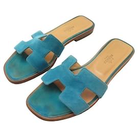 Hermès-CHAUSSURES HERMES SANDALES ORAN 37 MULES EN DAIM BLEU SUEDE SLIDES SHOES-Bleu