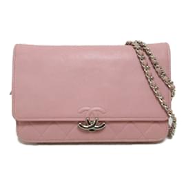 Chanel-CC-Geldbörse aus gestepptem Leder mit Kette-Pink