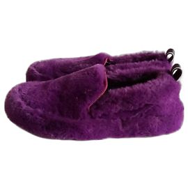 No 21 Fluffy Purple