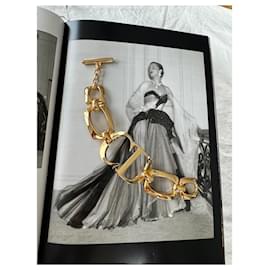 Dior-Bracelet-Golden