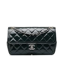 Chanel-Black Chanel Medium Patent Coco Shine Flap Crossbody Bag-Black