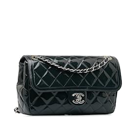 Chanel-Black Chanel Medium Patent Coco Shine Flap Crossbody Bag-Black