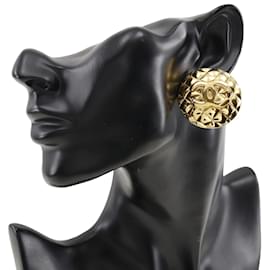 Chanel-Boucles d'oreilles clips CC Matelassé-Doré