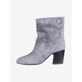 Chanel-Stivali in pelle scamosciata grigia - taglia EU 36.5-Grigio