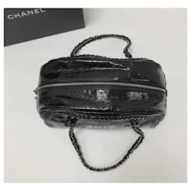 Chanel-Borsa tote in pelle verniciata Chanel Luxe Ligne-Nero