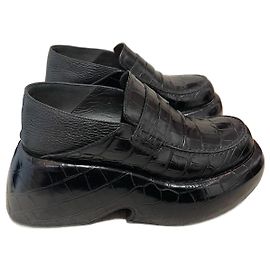 LOEWE  Mules & clogs T.eu 38 leather Black