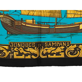 Hermès-Bedruckter Seidenschal mit Hermès-Jonques-et-Sampans-Motiv in Blaugrün und Gold-Golden